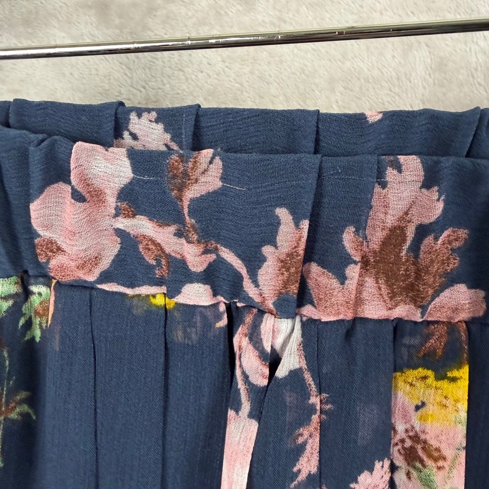 Xhilaration Skirt S Navy Blue Pleated High Low Elastic Waist Boho Dark Floral - Picture 11 of 11